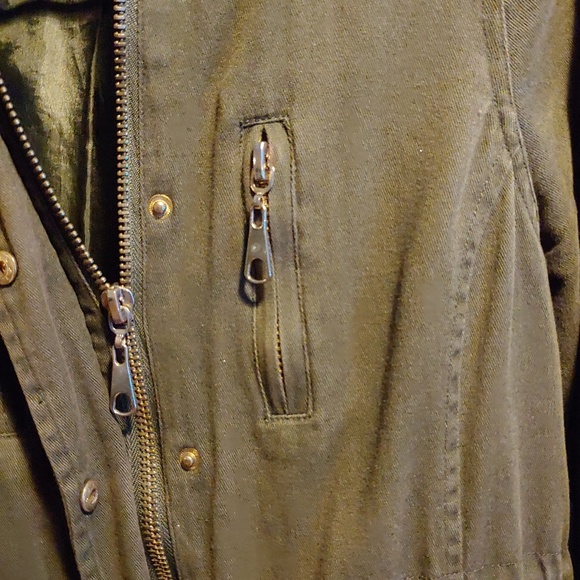 Green jacket - Picture 3 of 5